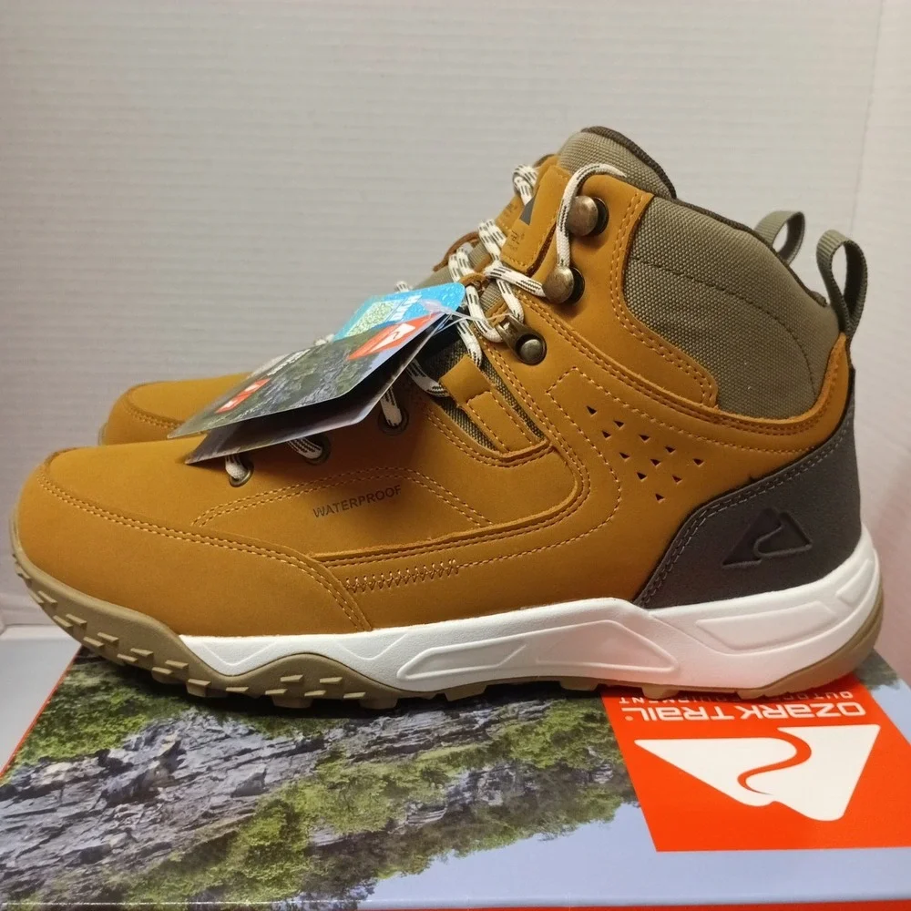 Ozark Trail Men Size 9.5 Sport Hiker Shoes Waterproof Hiking Boots Wheat Leather